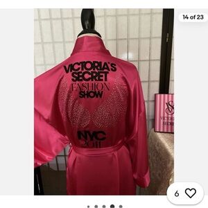 Victoria's Secret 2011 New York fashion show limited edition robe.